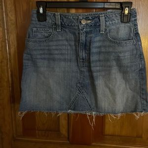 Hollister Denim Skirt size 1. EUC very cute. Light wash
